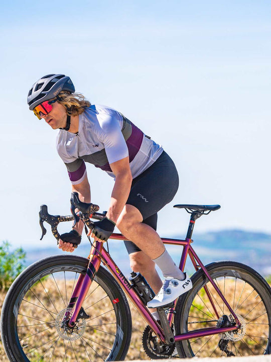 Koszulka rowerowa NORTHWAVE Blade Air Jersey - jasny szary/fioletowy - Adventure Sports
Koszulka rowerowa NORTHWAVE Blade Air Jersey - jasny szary/fioletowy - Adventure Sports