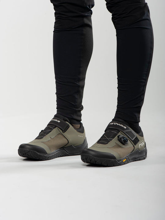 Buty rowerowe NORTHWAVE Overland Plus ciemna zieleń - Adventure Sports
Buty rowerowe NORTHWAVE Overland Plus ciemna zieleń - Adventure Sports