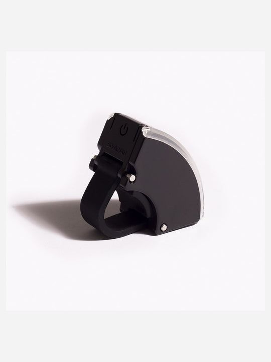 Lampka rowerowa BOOKMAN Curve Front Light 220lm czarny
Lampka rowerowa BOOKMAN Curve Front Light 220lm czarny