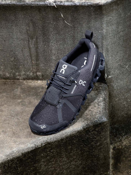 Buty damskie ON RUNNING W CLOUD Waterproof - granatowy
Buty damskie ON RUNNING W CLOUD Waterproof - granatowy