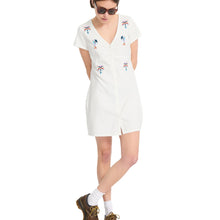 Sukienka VOLCOM Fa Bruno Lucas Shirt Dress biały
Sukienka VOLCOM Fa Bruno Lucas Shirt Dress biały