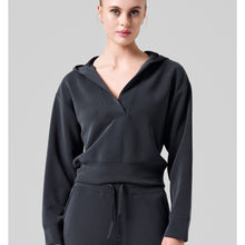 Bluza CASALL Peachy V-Neck Hoodie czarny - Adventure Sports
Bluza CASALL Peachy V-Neck Hoodie czarny - Adventure Sports