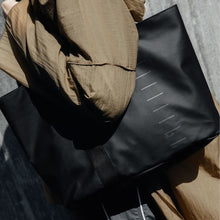 Torba na ramię Db™ Essential Tote 16L czarny
Torba na ramię Db™ Essential Tote 16L czarny