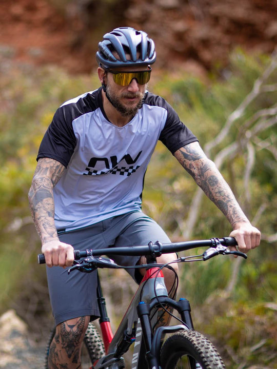 Koszulka rowerowa NORTHWAVE EDGE Jersey - szary/czarny - Adventure Sports
Koszulka rowerowa NORTHWAVE EDGE Jersey - szary/czarny - Adventure Sports