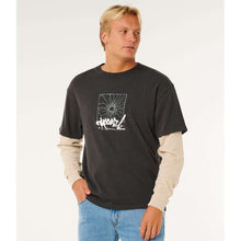 Koszulka męska RIP CURL Inner Visions Smashed L/S Tee czarna
Koszulka męska RIP CURL Inner Visions Smashed L/S Tee czarna