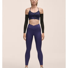 Legginsy damskie z wysoką talią Casall Overlap High Waist Tights fioletowy
Legginsy damskie z wysoką talią Casall Overlap High Waist Tights fioletowy