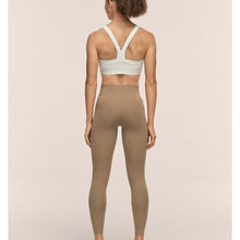 Legginsy treningowe damskie CASALL Essential Tights kolor zielony
Legginsy treningowe damskie CASALL Essential Tights kolor zielony