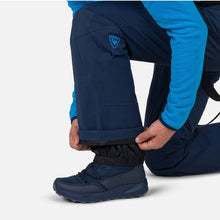 Spodnie męskie narciarskie ROSSIGNOL Blackside Pant granatowy
Spodnie męskie narciarskie ROSSIGNOL Blackside Pant granatowy