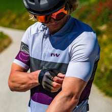Koszulka rowerowa NORTHWAVE Blade Air Jersey - jasny szary/fioletowy - Adventure Sports
Koszulka rowerowa NORTHWAVE Blade Air Jersey - jasny szary/fioletowy - Adventure Sports