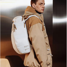 Plecak Db™ Hugger Backpack 25L Oatmilk
Plecak Db™ Hugger Backpack 25L Oatmilk