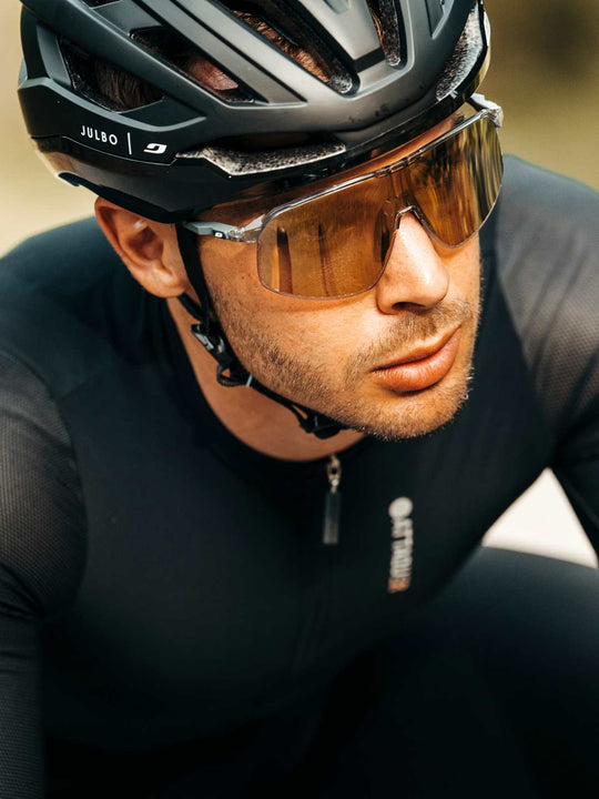 Okulary fotochromowe Julbo Density - szary | Reactiv Light Amplifier Cat 1-3 - L - Adventure Sports
Okulary fotochromowe Julbo Density - szary | Reactiv Light Amplifier Cat 1-3 - L - Adventure Sports