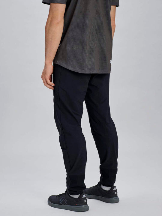 Spodnie rowerowe POC M's Motion Pants czarne
Spodnie rowerowe POC M's Motion Pants czarne