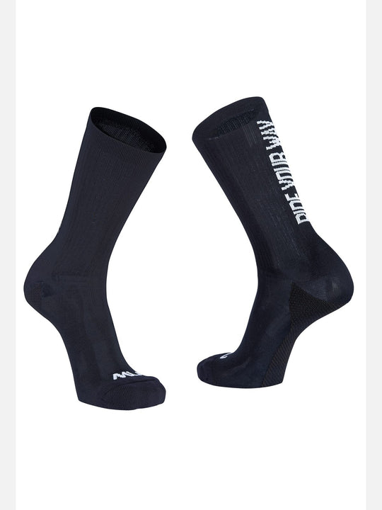 Skarpety rowerowe NORTHWAVE Ride Your Way Sock czatny
Skarpety rowerowe NORTHWAVE Ride Your Way Sock czatny