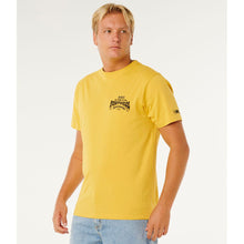 Koszulka męska RIP CURL Meo Peniche Pro 26 Event Tee żółta
Koszulka męska RIP CURL Meo Peniche Pro 26 Event Tee żółta