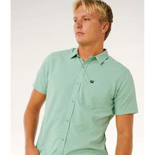 Koszula męska RIP CURL Vaporcool Aerotech S/S Shirt zielona
Koszula męska RIP CURL Vaporcool Aerotech S/S Shirt zielona