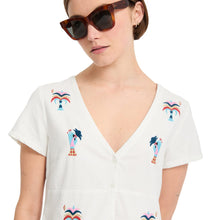 Sukienka VOLCOM Fa Bruno Lucas Shirt Dress biały
Sukienka VOLCOM Fa Bruno Lucas Shirt Dress biały