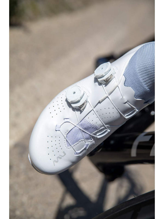 Buty rowerowe NORTHWAVE Veloce Extreme białe
Buty rowerowe NORTHWAVE Veloce Extreme białe
