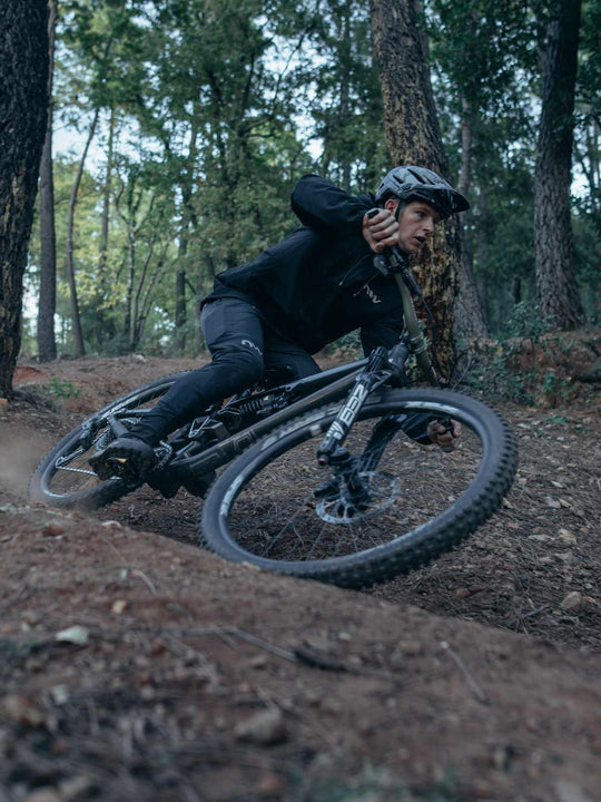 Kurtka rowerowa NORTHWAVE NOWORRY PRO Hardshell Jacket czarny
Kurtka rowerowa NORTHWAVE NOWORRY PRO Hardshell Jacket czarny