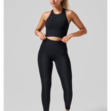 Legginsy damskie bezszwowe CASALL Multi Rib Seamless High Waist Tights czarny
Legginsy damskie bezszwowe CASALL Multi Rib Seamless High Waist Tights czarny