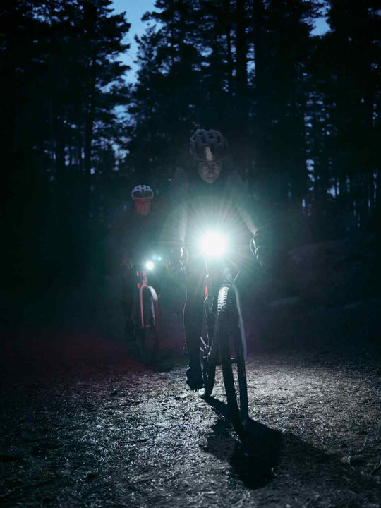 Lampka rowerowa BOOKMAN Volume Front 800 czarny
Lampka rowerowa BOOKMAN Volume Front 800 czarny