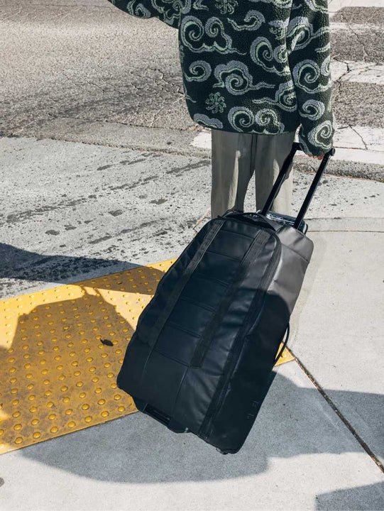Torba podróżna na kółkach Db™ Hugger Roller Bag Check-In 60L czarny
Torba podróżna na kółkach Db™ Hugger Roller Bag Check-In 60L czarny