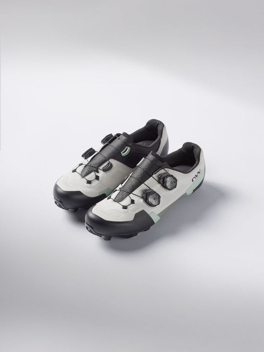 Buty rowerowe MTB NORTHWAVE Extreme XT szare
Buty rowerowe MTB NORTHWAVE Extreme XT szare