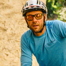 Okulary fotochromowe JULBO RENEGADE - czarny | Reactiv Light Amplifier Cat 1-3 - L - Adventure Sports
Okulary fotochromowe JULBO RENEGADE - czarny | Reactiv Light Amplifier Cat 1-3 - L - Adventure Sports