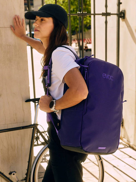 Plecak EVOC Urban Pack 25 violet - black
Plecak EVOC Urban Pack 25 violet - black