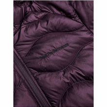 Damska kurtka puchowa Peak Performance W Helium Down Hood Jacket fioletowy
Damska kurtka puchowa Peak Performance W Helium Down Hood Jacket fioletowy