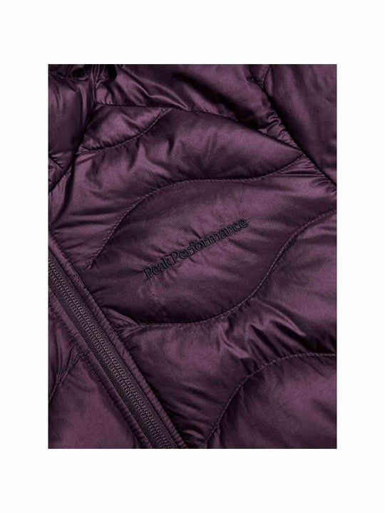 Damska kurtka puchowa Peak Performance W Helium Down Hood Jacket fioletowy
Damska kurtka puchowa Peak Performance W Helium Down Hood Jacket fioletowy