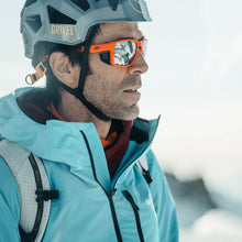 Okulary górskie JULBO SHIELD - pomarańczowy | Spectron Cat 4 - L - Adventure Sports
Okulary górskie JULBO SHIELD - pomarańczowy | Spectron Cat 4 - L - Adventure Sports