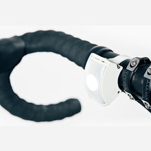 Lampka rowerowa BOOKMAN Curve Front Light 220lm biały
Lampka rowerowa BOOKMAN Curve Front Light 220lm biały