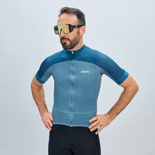 Koszulka rowerowa POC M’s Essential Road Logo Jersey niebieski - Adventure Sports
Koszulka rowerowa POC M’s Essential Road Logo Jersey niebieski - Adventure Sports