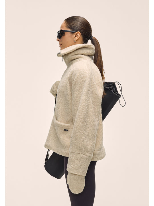 Kurtka damska CASALL Sherpa Short Zip Jacket kolor beżowy
Kurtka damska CASALL Sherpa Short Zip Jacket kolor beżowy