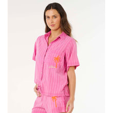 Koszulka damska RIP CURL Hotel Malibu Embroid Shirt różowa
Koszulka damska RIP CURL Hotel Malibu Embroid Shirt różowa
