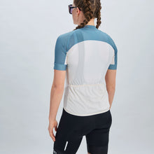 Koszulka rowerowa damska POC W’s Essential Road Logo Jersey white off - Adventure Sports
Koszulka rowerowa damska POC W’s Essential Road Logo Jersey white off - Adventure Sports