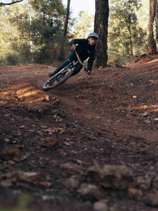 Kurtka rowerowa NORTHWAVE RAMPAGE Lightshell Jacket zielony/czarny - Adventure Sports
Kurtka rowerowa NORTHWAVE RAMPAGE Lightshell Jacket zielony/czarny - Adventure Sports