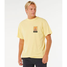 Koszulka męska RIP CURL Search Dawn Tee żółta
Koszulka męska RIP CURL Search Dawn Tee żółta