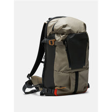 Plecak PEAK PERFORMANCE Vertical Ski Backpack 25L beżowy
Plecak PEAK PERFORMANCE Vertical Ski Backpack 25L beżowy