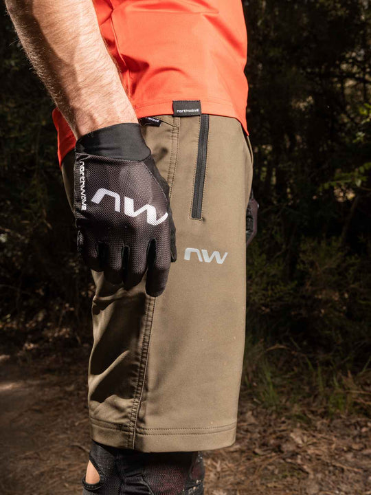 Spodenki rowerowe NORTHWAVE Escape 2 Baggy zielony - Adventure Sports
Spodenki rowerowe NORTHWAVE Escape 2 Baggy zielony - Adventure Sports