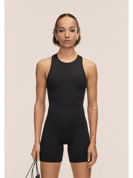 Kombinezon damski CASALL Infinite Bodysuit kolor czarny
Kombinezon damski CASALL Infinite Bodysuit kolor czarny
