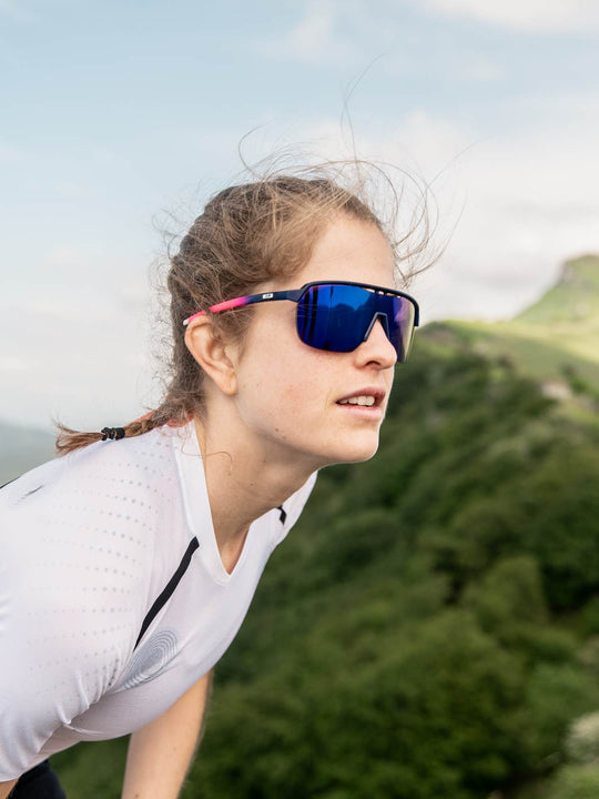 Okulary fotochromowe JULBO FREQUENCY - fioletowo/różowe | Reactiv High Contrast cat 1-3 - M - Adventure Sports
Okulary fotochromowe JULBO FREQUENCY - fioletowo/różowe | Reactiv High Contrast cat 1-3 - M - Adventure Sports