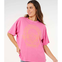 Koszulka damska RIP CURL Hotel Malibu Heritage Tee różowa
Koszulka damska RIP CURL Hotel Malibu Heritage Tee różowa