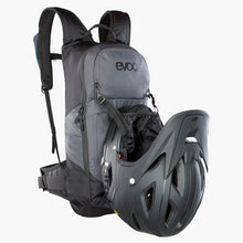 Plecak EVOC FR Lite Race 10 carbon grey - black
Plecak EVOC FR Lite Race 10 carbon grey - black