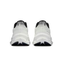 Buty damskie ON RUNNING Cloudtilt biało czarny
Buty damskie ON RUNNING Cloudtilt biało czarny