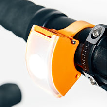 Lampka rowerowa BOOKMAN Curve Front Light 220lm pomarańczowy
Lampka rowerowa BOOKMAN Curve Front Light 220lm pomarańczowy