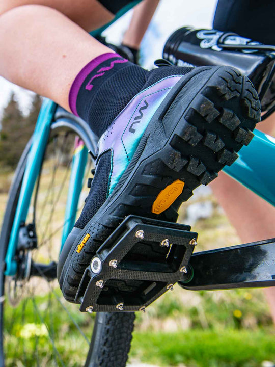 Buty rowerowe damskie NORTHWAVE Freeland Wmn czarny/tęczowy - Adventure Sports
Buty rowerowe damskie NORTHWAVE Freeland Wmn czarny/tęczowy - Adventure Sports