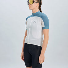 Koszulka rowerowa damska POC W’s Essential Road Logo Jersey white off - Adventure Sports
Koszulka rowerowa damska POC W’s Essential Road Logo Jersey white off - Adventure Sports
