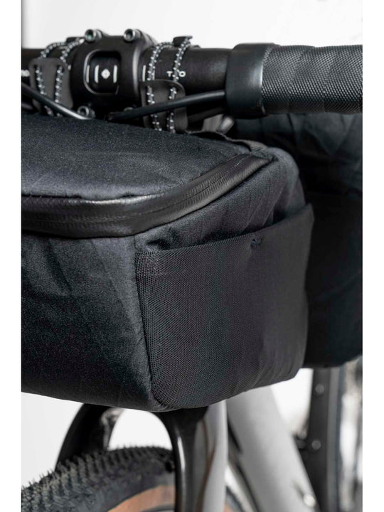 Torba gravelowa POC Ultra Bar Bag 4L czarny
Torba gravelowa POC Ultra Bar Bag 4L czarny