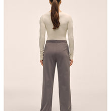 Spodnie damskie CASALL Stamp Loose Pant kolor szary
Spodnie damskie CASALL Stamp Loose Pant kolor szary